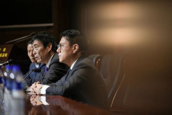 亚洲综合精品成人
